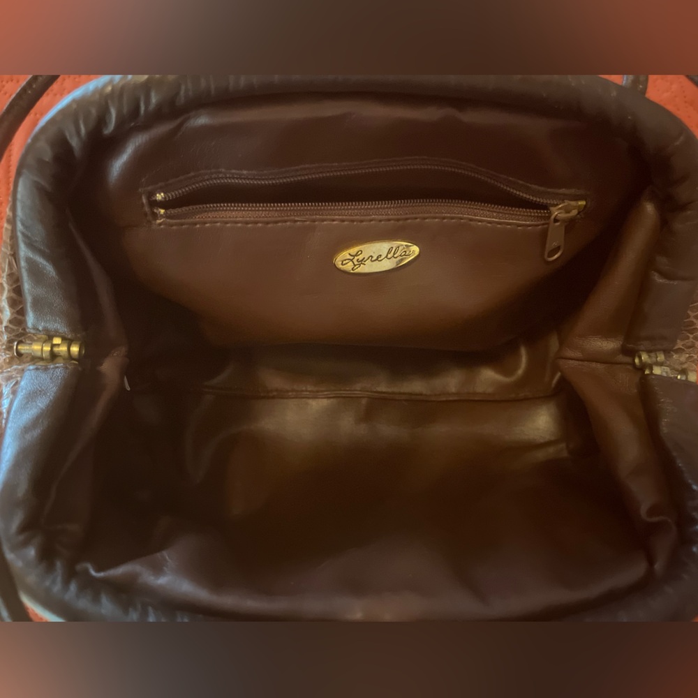 🛍️ Lyrella Adorable Brown Snakeskin Crossbody Shoulder Bag, Vintage 1980’s - Picture 10 of 14